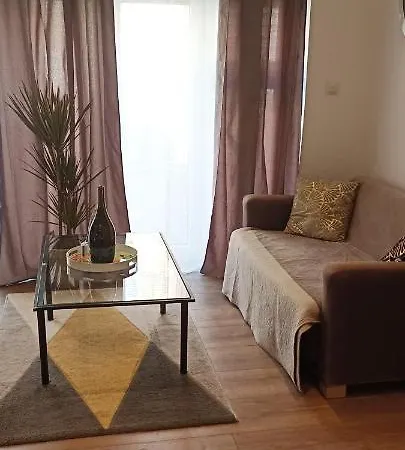 Apartmán Appartement D'Une Chambre Avec Vue Sur La Ville Et Wifi A Amiens D *