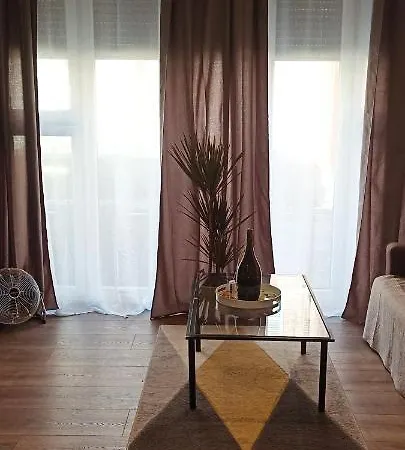 Apartmán Appartement D'Une Chambre Avec Vue Sur La Ville Et Wifi A Amiens D *